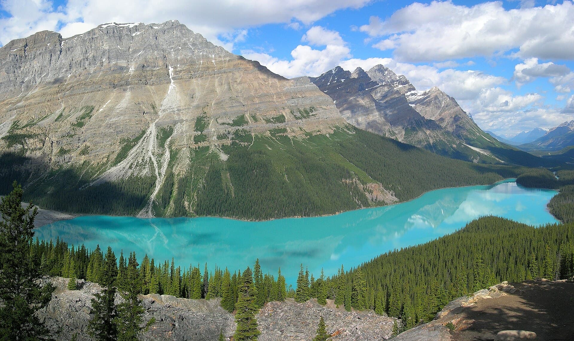 Peyto Lake's turquoise water below the peaks of the Icefields Parkway
